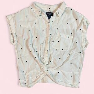 Abercrombie & Fitch white cotton button up blouse with black‎ hearts size small